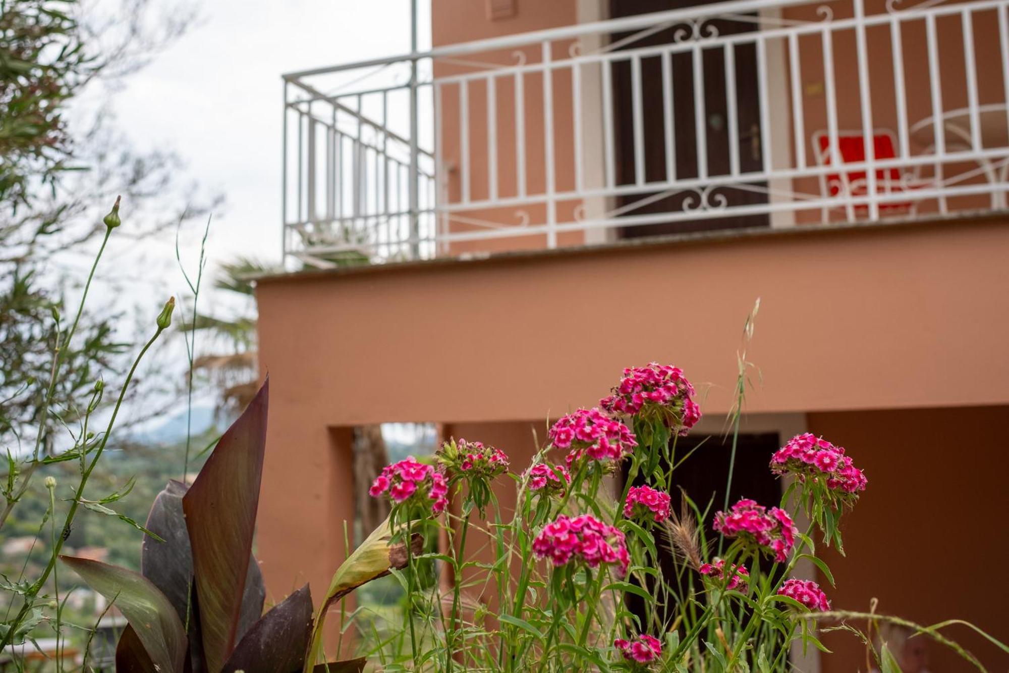 Appartamento Kokkini Peach House Kokkínion Esterno foto